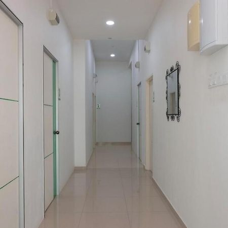 Dlayaran Villa Guest House Kuala Rompin Exterior foto