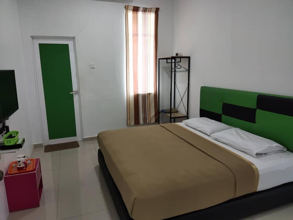 Dlayaran Villa Guest House Kuala Rompin Exterior foto